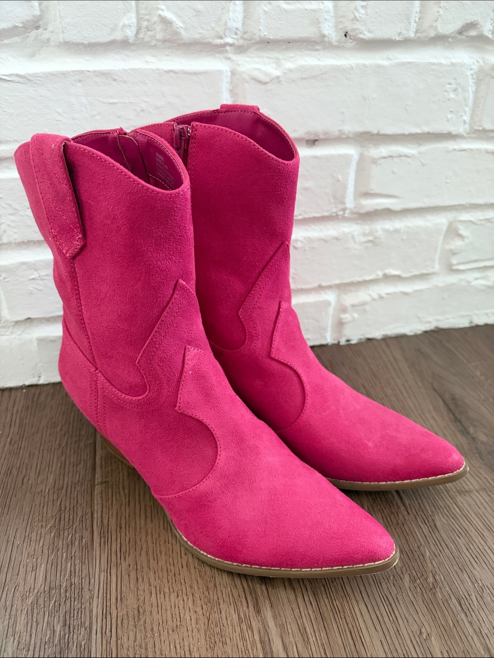 Coconuts by Matisse Fuchsia Suede Western Ankle Boots